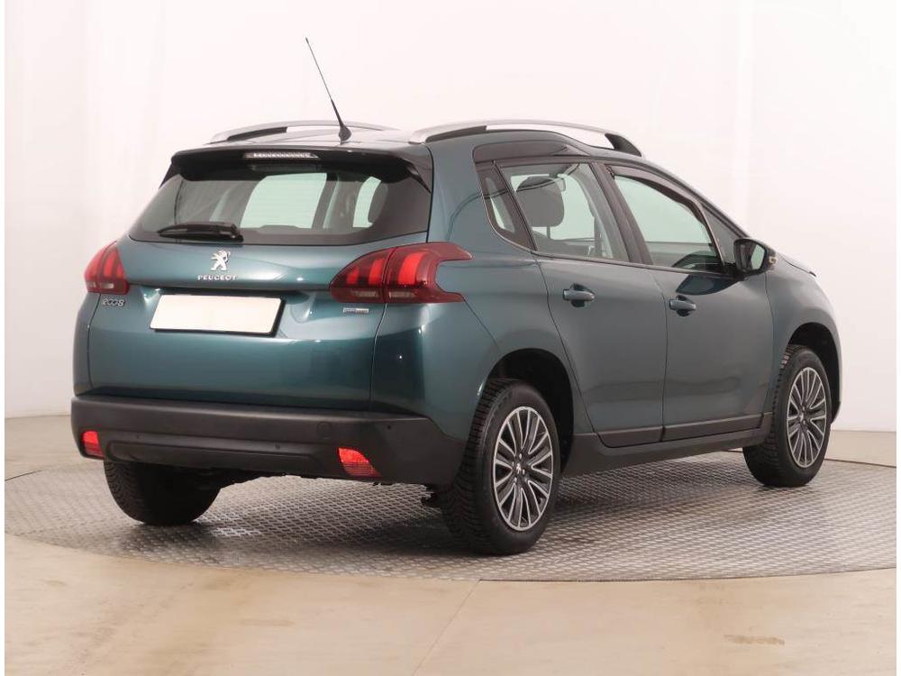 Peugeot 2008 1.2 PureTech, NOV CENA, R