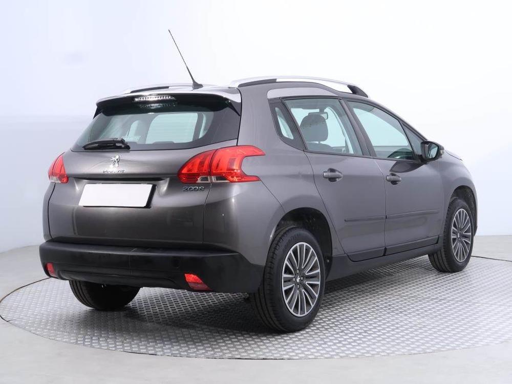 Peugeot 2008 1.2 PureTech, NOV CENA, R