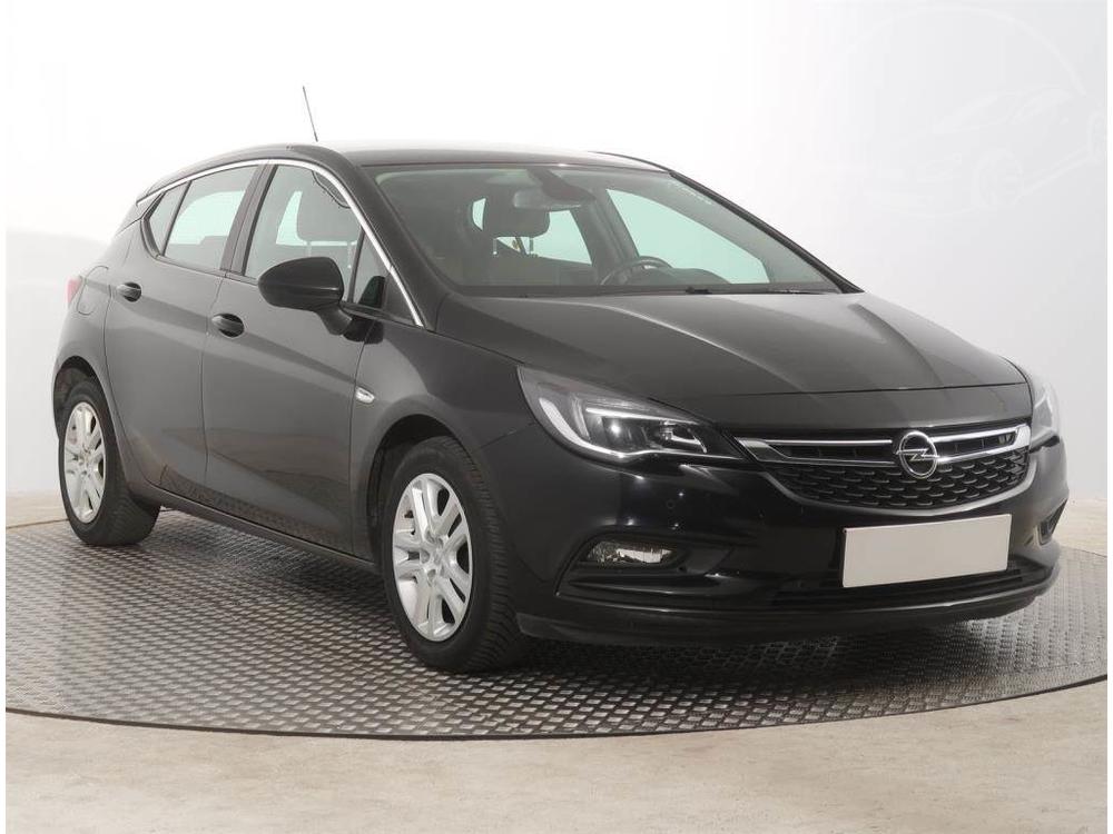 Opel Astra 1.4 T, Navi