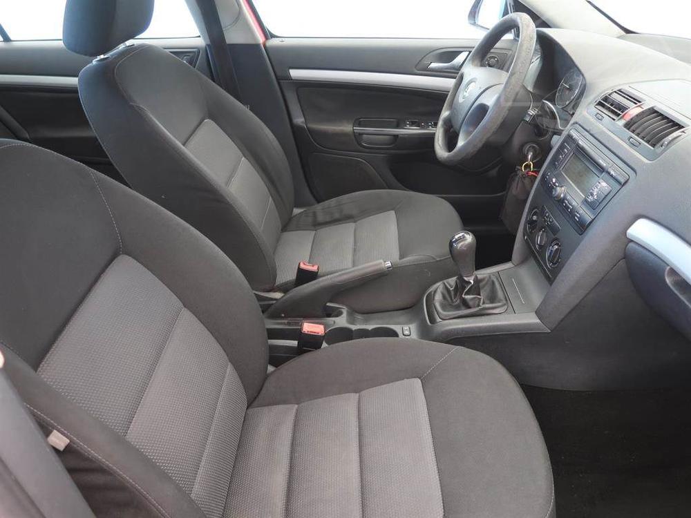 koda Octavia 1.9 TDI, Serv.kniha, po STK