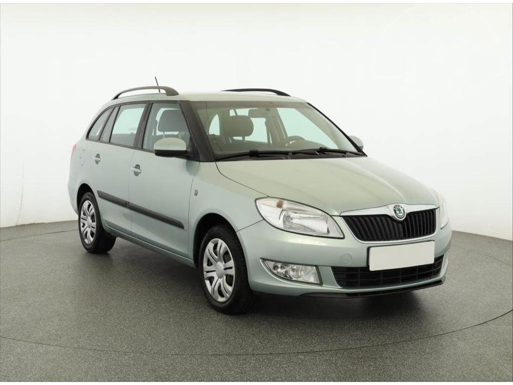 Škoda Fabia 1.6 TDI, ČR,2.maj, Serv.kniha