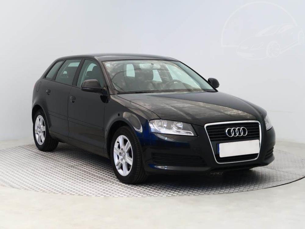 Audi A3 1.8 TFSI, Automatick klima