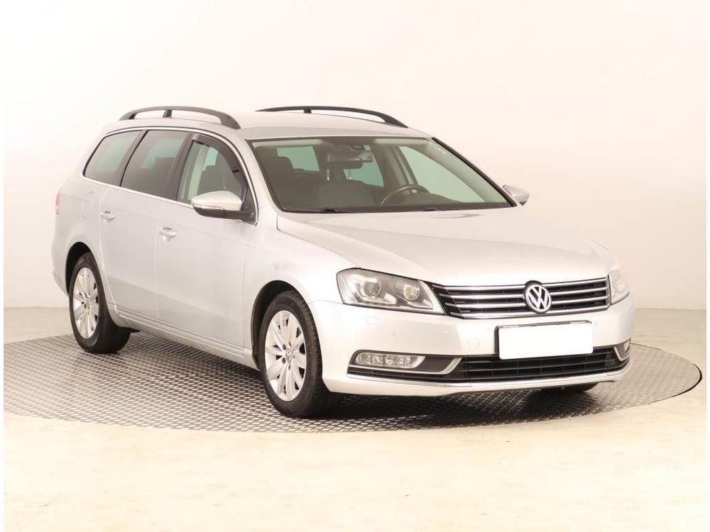 Volkswagen Passat 2.0 TDI, NOV CENA, Serv.kniha