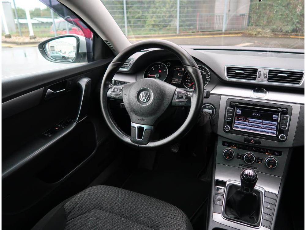 Volkswagen Passat 2.0 TDI, NOV CENA, Serv.kniha