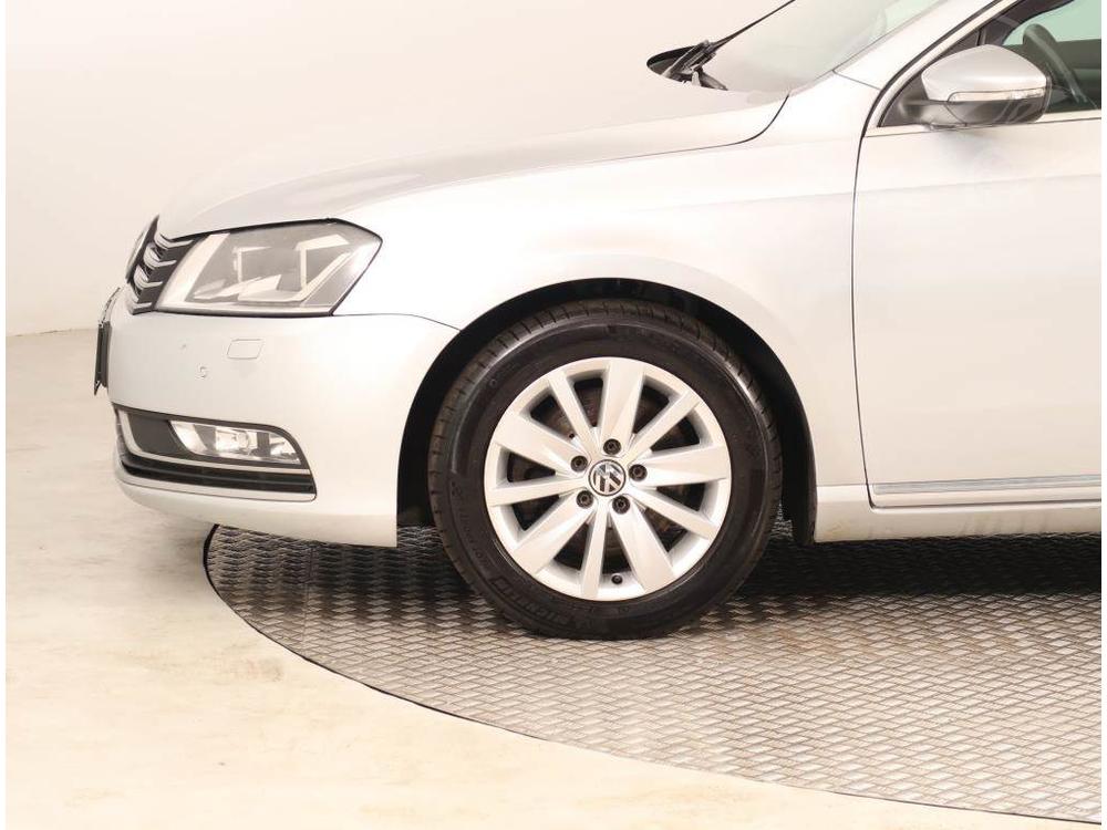 Volkswagen Passat 2.0 TDI, NOV CENA, Serv.kniha