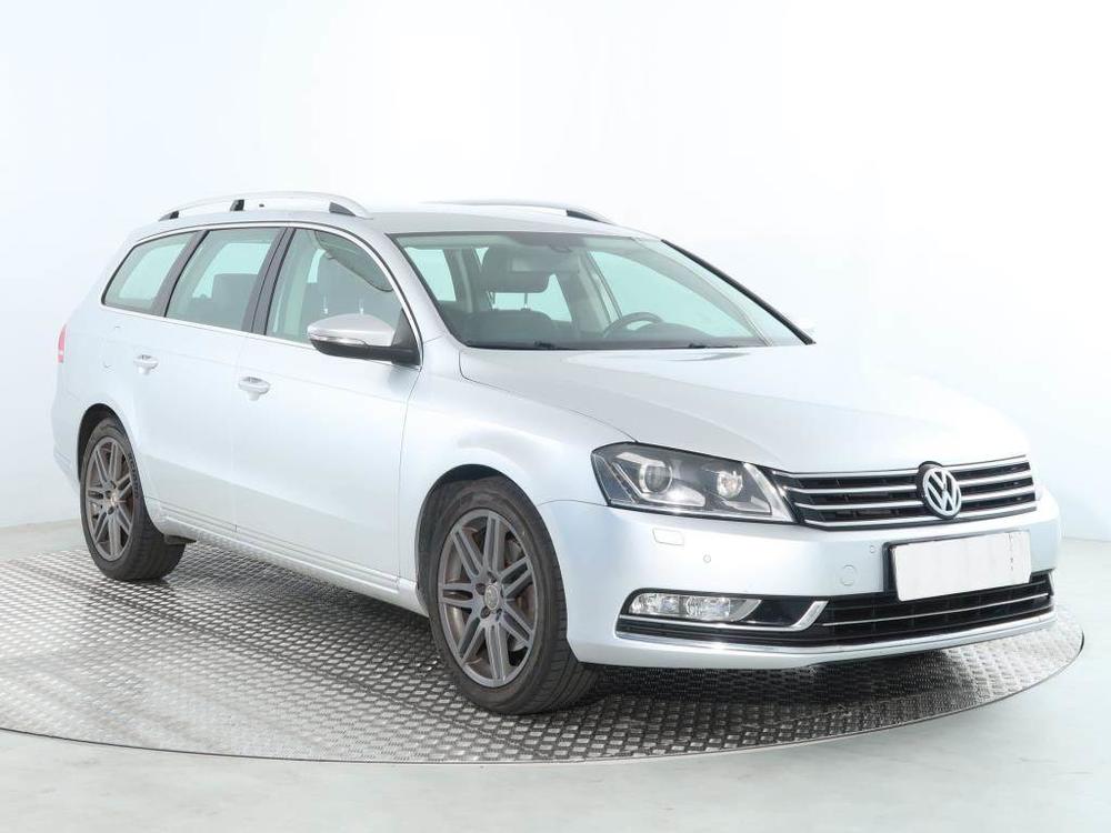 Volkswagen Passat 2.0 TDI, Automat, Navi