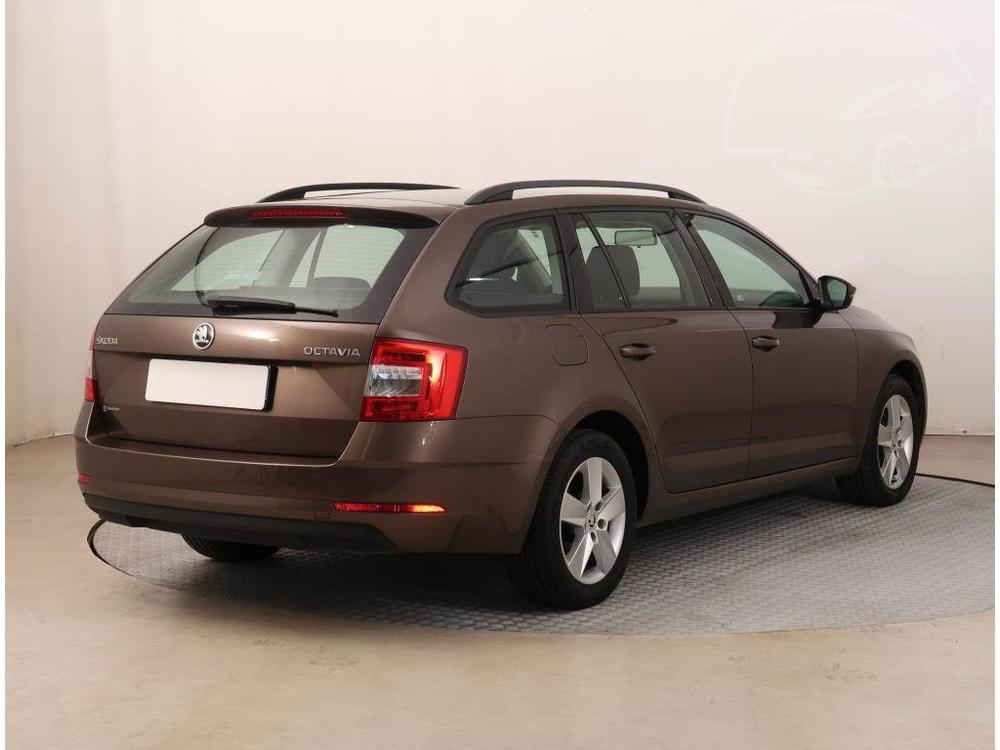 koda Octavia 1.6 TDI, NOV CENA, Klima