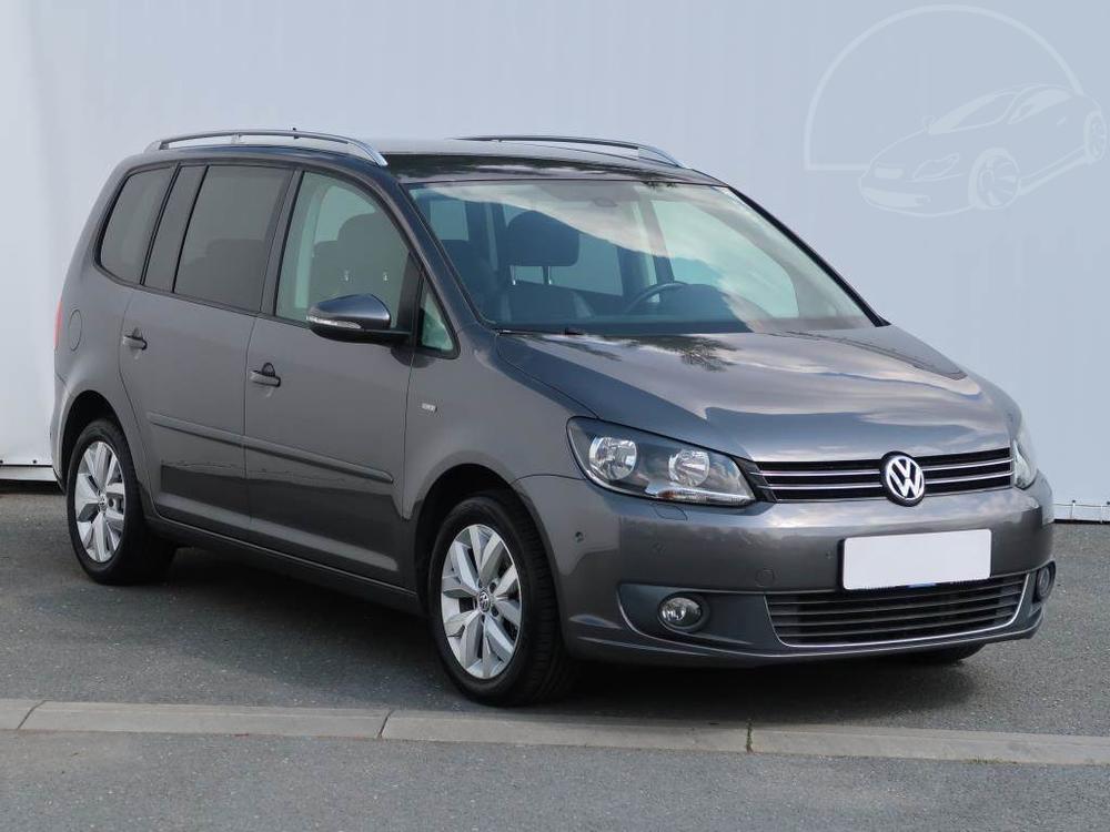 Prodm Volkswagen Touran 1.4 TSI, Automatick klima