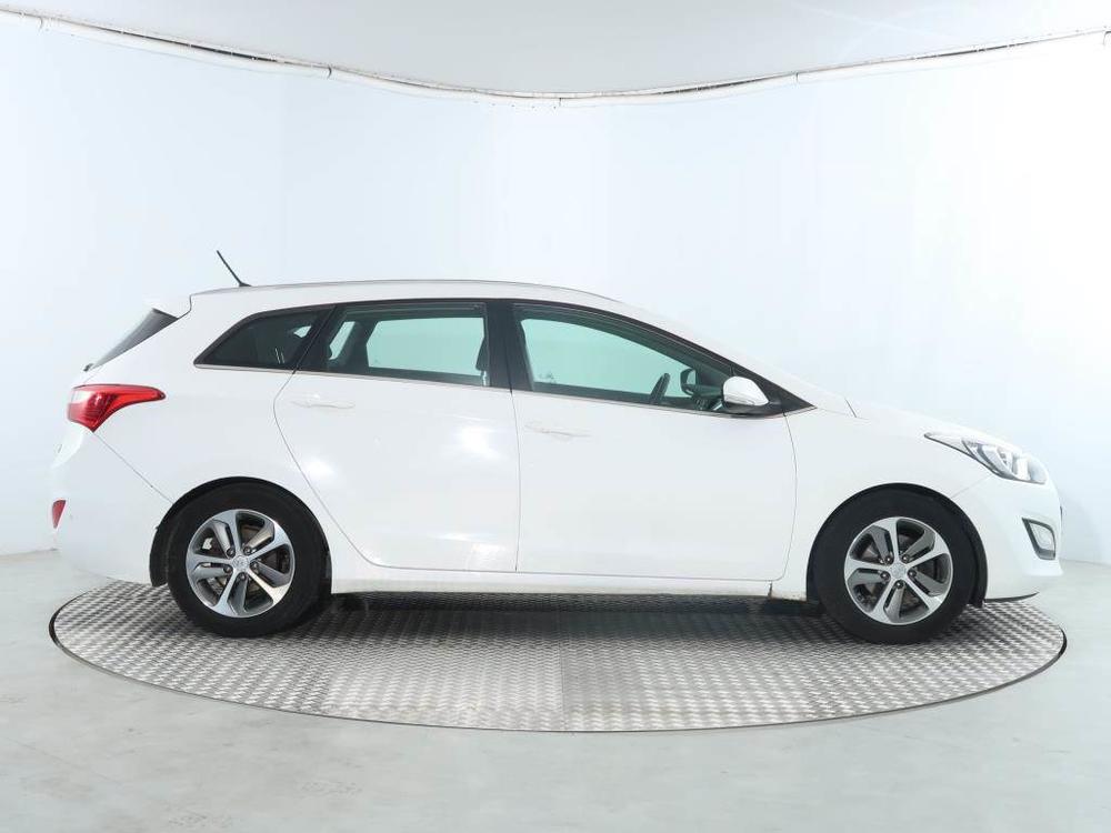 Hyundai i30 1.6 GDI, NOV CENA, R,2.maj