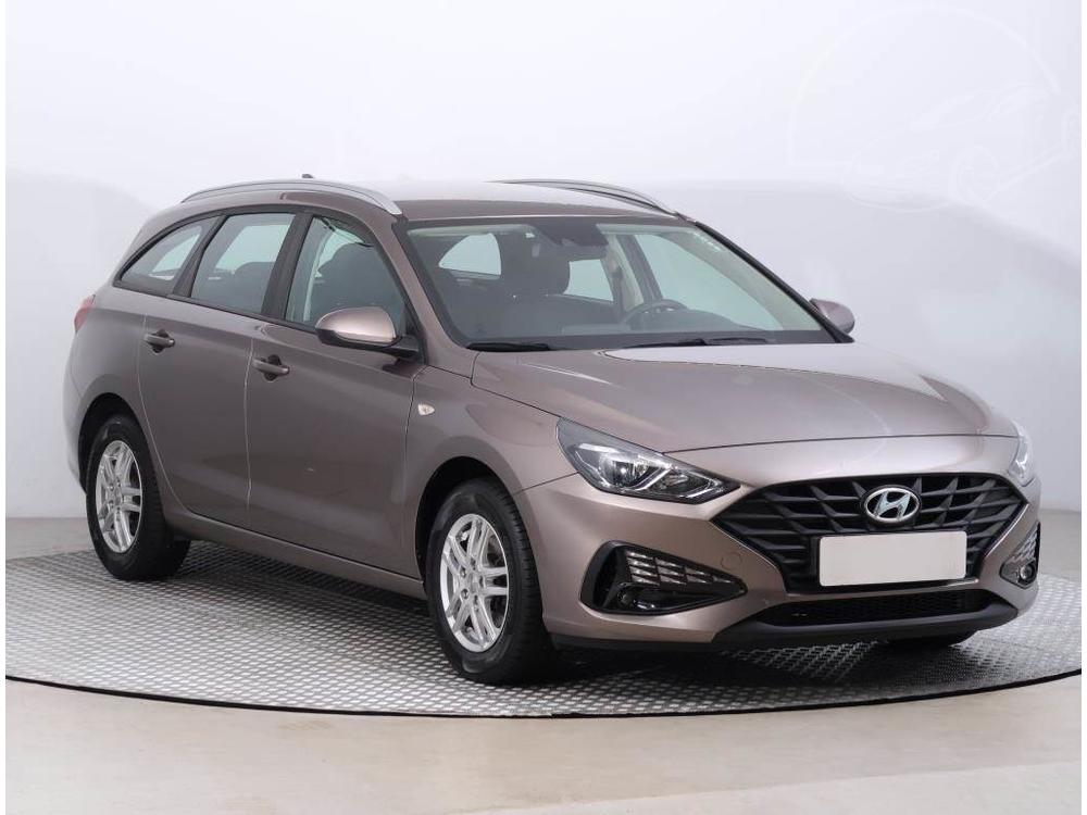 Prodm Hyundai i30 1.5 DPI, Serv.kniha, Klima