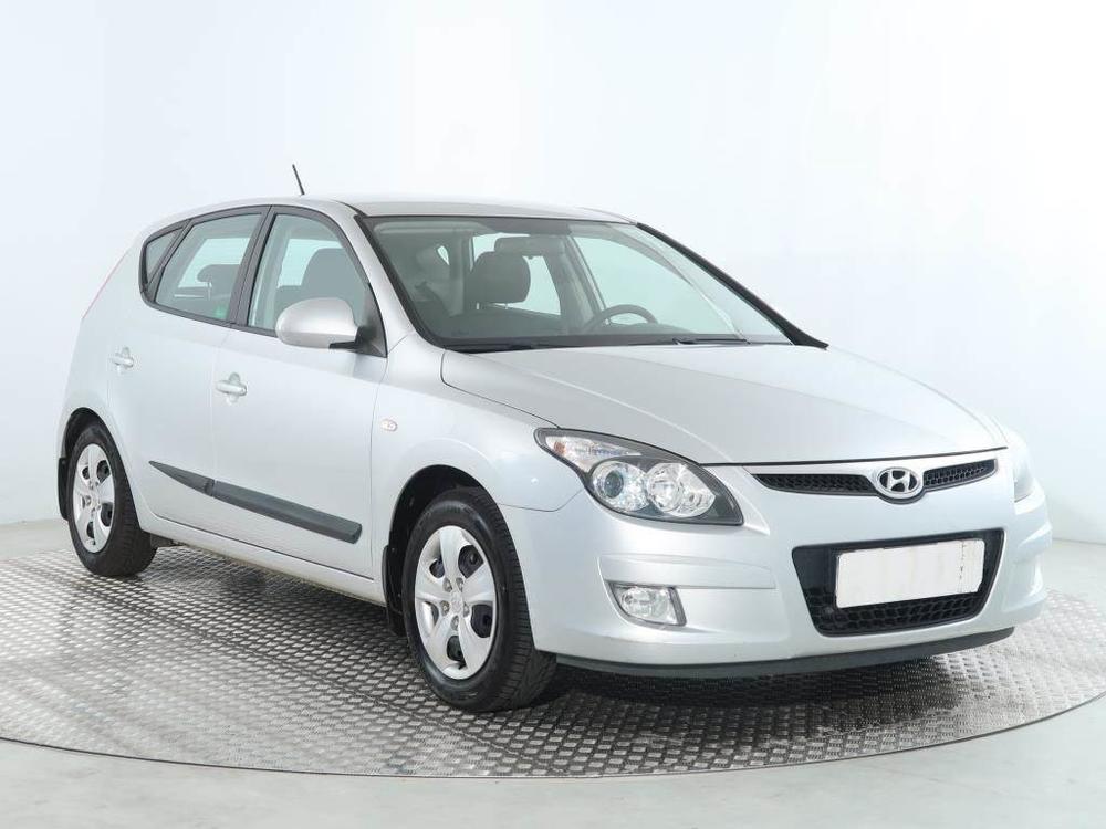 Hyundai i30 1.4 CVVT, ČR,2.maj, Serv.kniha