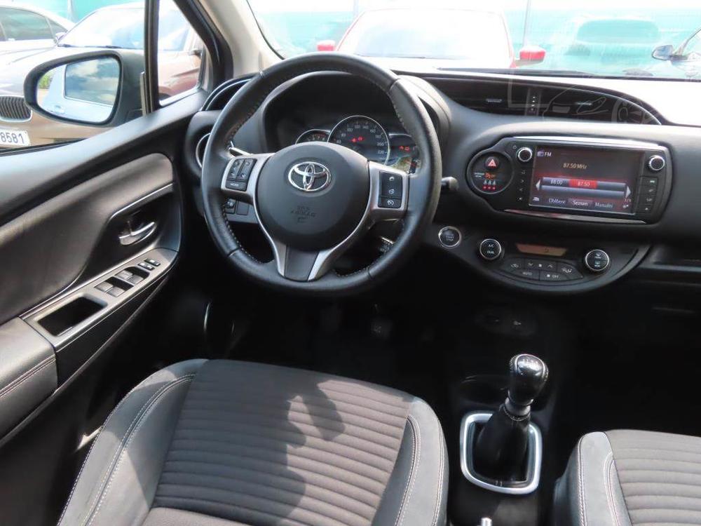 Toyota Yaris 1.33 Dual VVT-i, Navi