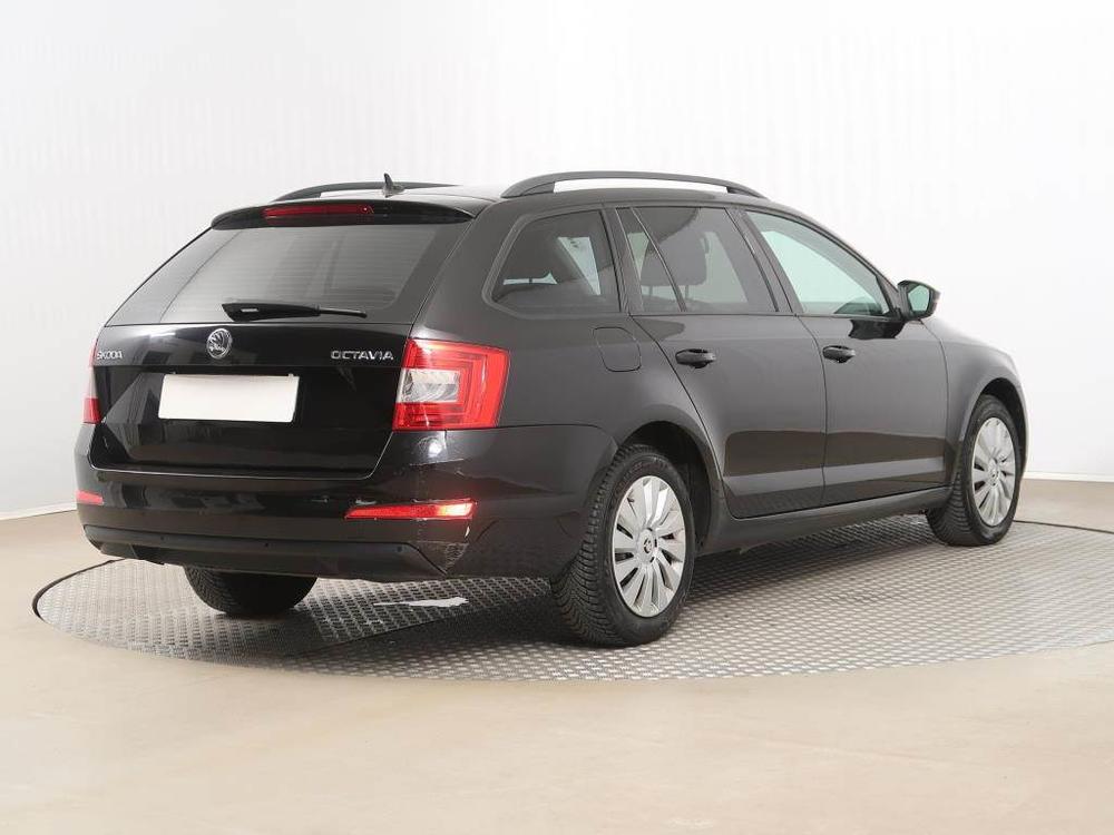 koda Octavia 1.6 TDI, NOV CENA, Navi