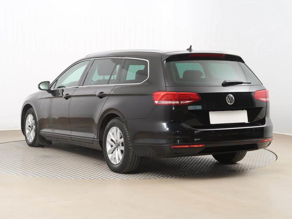 Volkswagen Passat 2.0 TDI, Automat, Navi