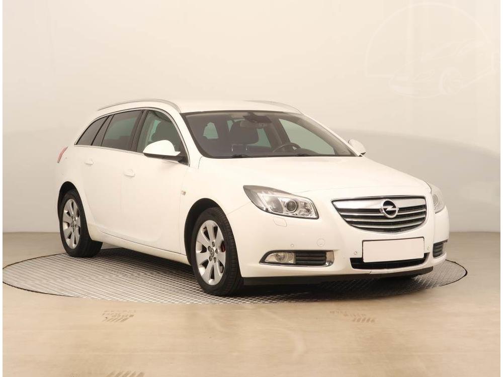 Prodm Opel Insignia 2.0 CDTI, Serv.kniha, Navi