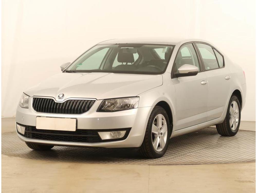 koda Octavia 1.6 TDI, R,2.maj, Serv.kniha