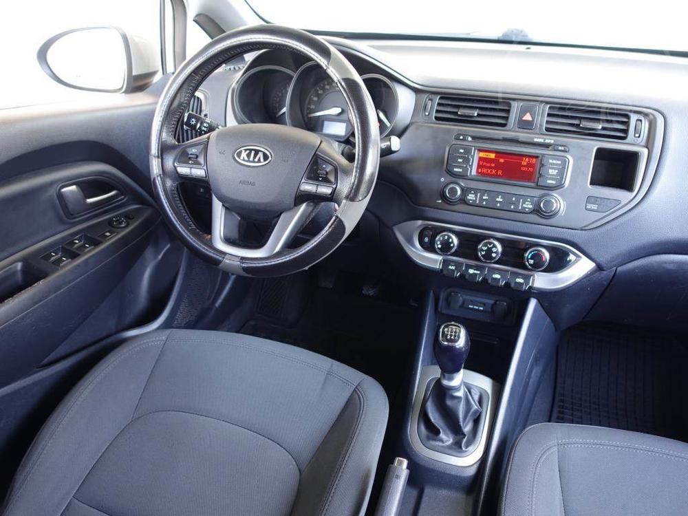 Kia Rio 1.4 CVVT, Automatick klima