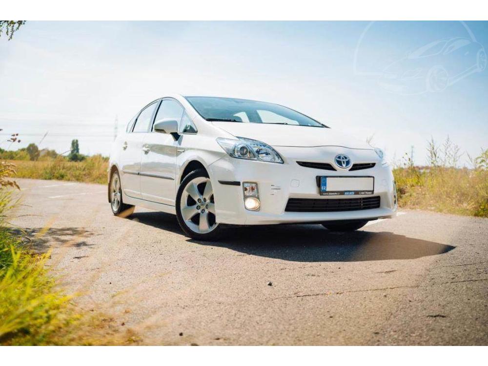 Prodm Toyota Prius 1.8 VVT-i HSD, NOV CENA