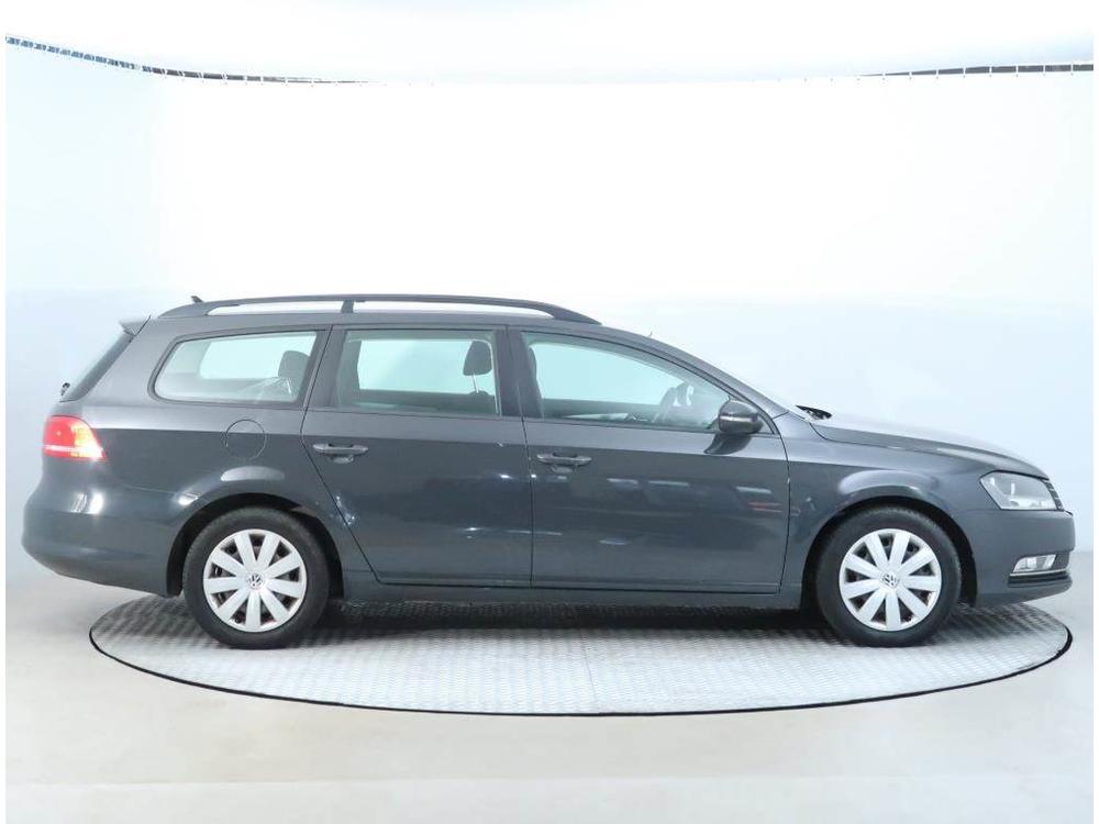 Volkswagen Passat 2.0 TDI, NOV CENA, Serv.kniha