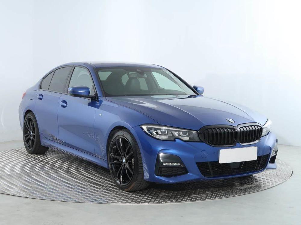 Prodm BMW 320 320 d xDrive, M Paket, 4X4