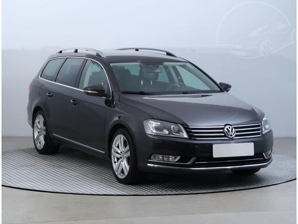 Prodm Volkswagen Passat 2.0 TSI, Highline, Automat