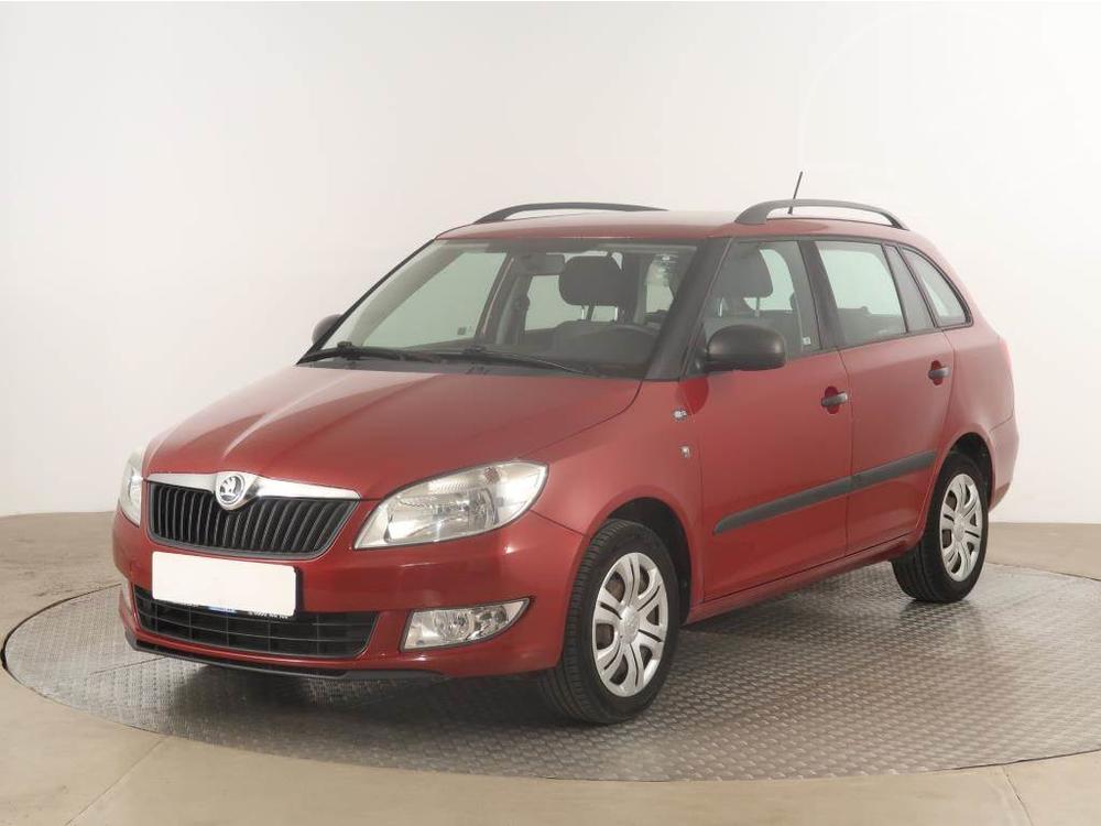 koda Fabia 1.2 TSI, Extra, Serv.kniha