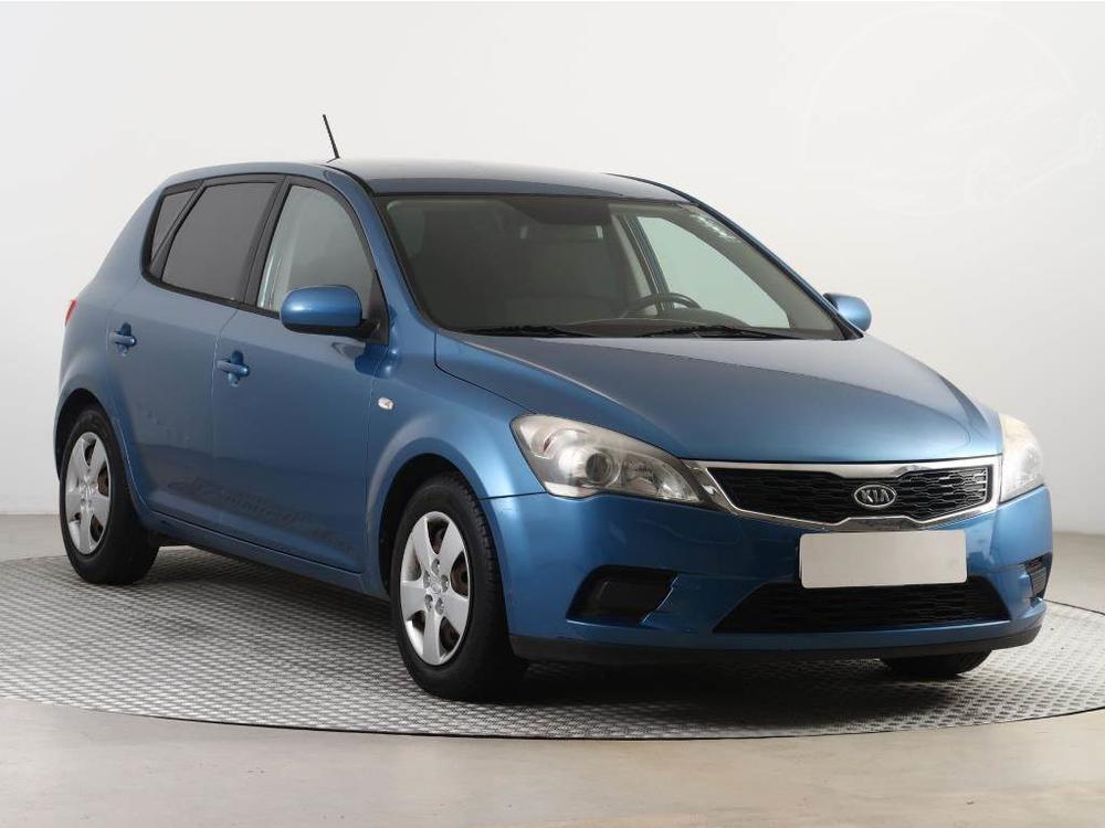 Kia Cee´d 1.4 CVVT, Serv.kniha, Klima