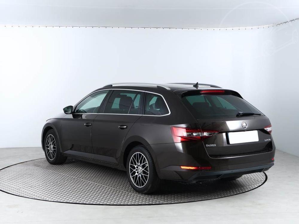 koda Superb 2.0 TDI, Serv.kniha, Ke