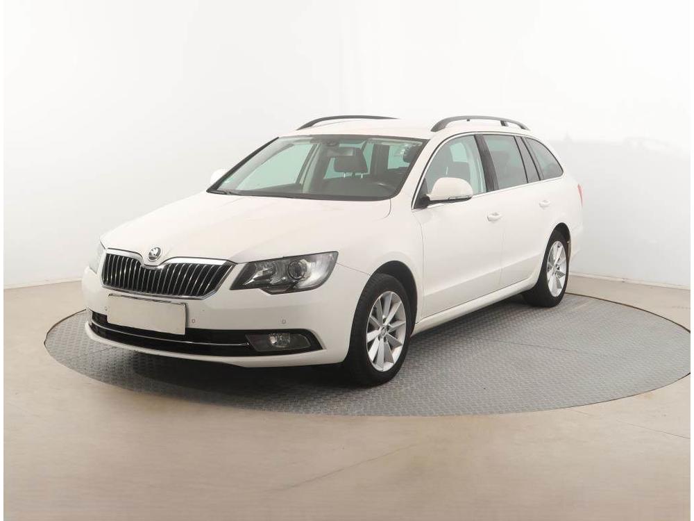 koda Superb 2.0 TDI, Serv.kniha, Navi