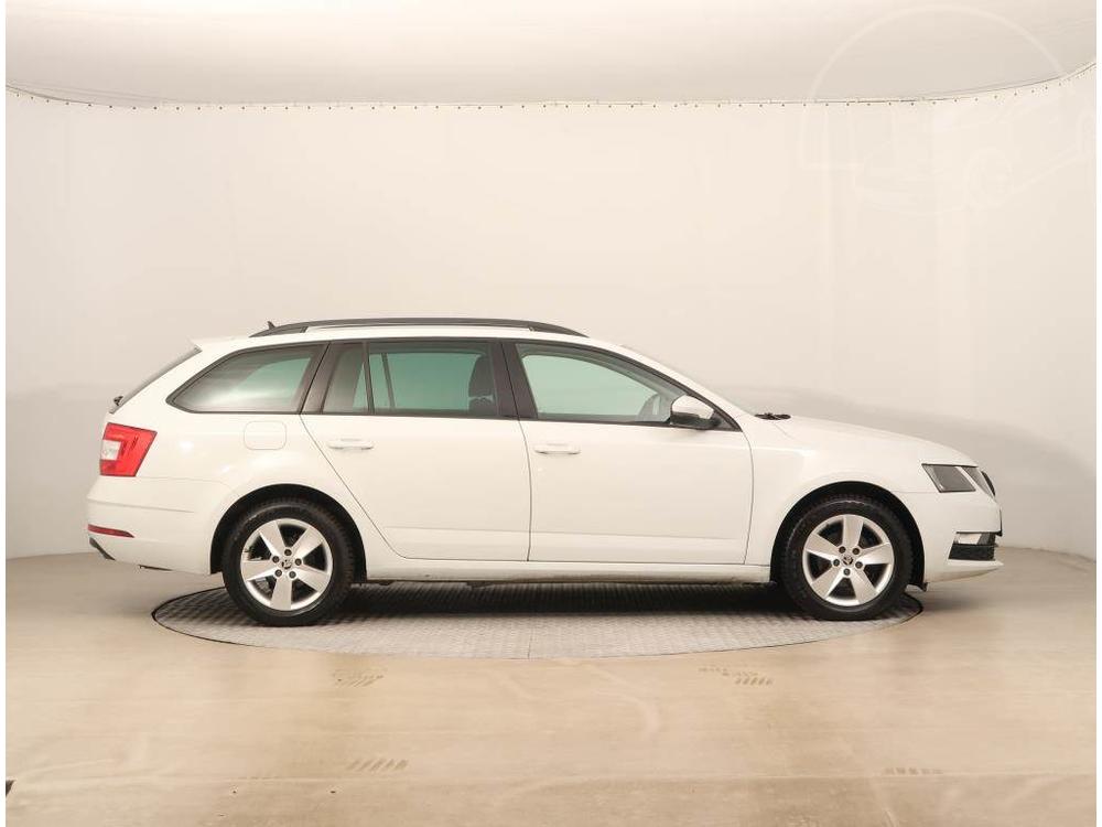 koda Octavia 1.6 TDI, Ambition Plus