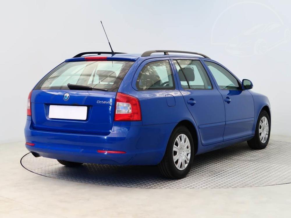 koda Octavia 1.6 TDI, R,2.maj, Serv.kniha