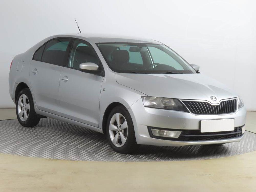 Škoda Rapid 1.6 TDI, ČR,1.maj, Serv.kniha