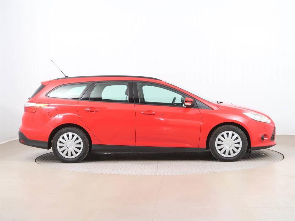 Ford Focus 1.6 TDCi, NOV CENA, Xenony