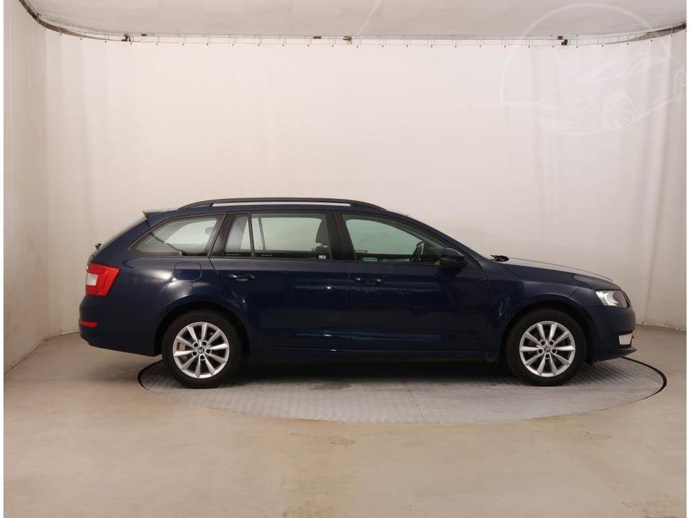 koda Octavia 1.6 TDI, NOV CENA, Klima