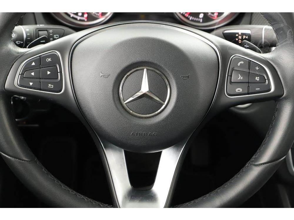 Mercedes-Benz GLA  200d 4MATIC, 4X4, Automat