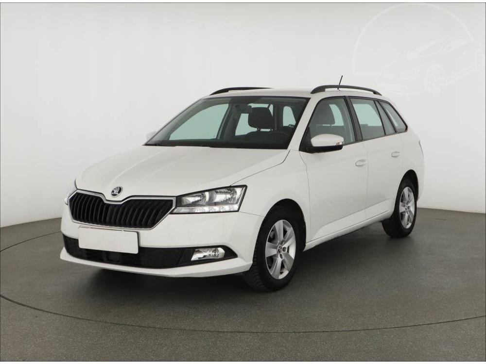 koda Fabia 1.0 TSI, Ambition, Serv.kniha