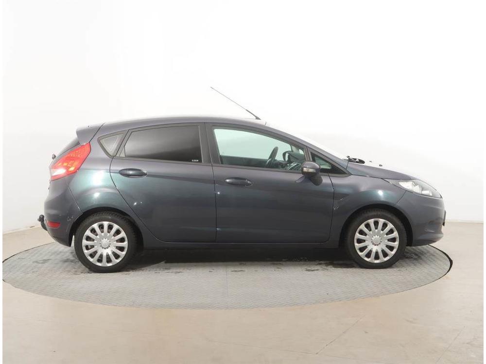 Ford Fiesta 1.6 TDCi, Serv.kniha, Klima