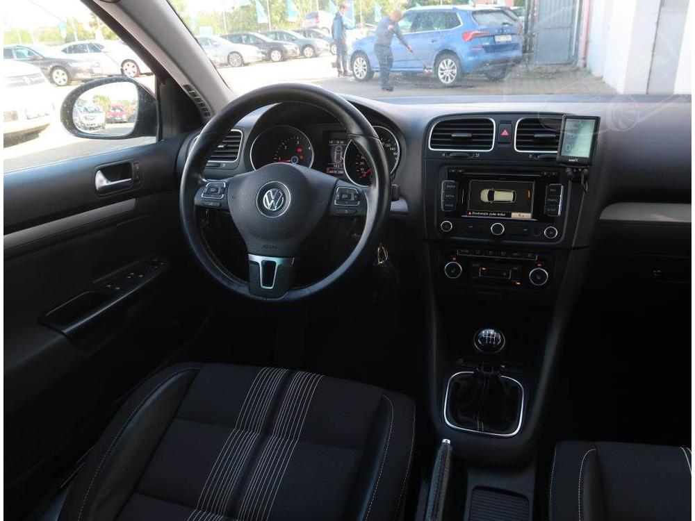 Volkswagen Golf 2.0 TDI, Serv.kniha, Navi