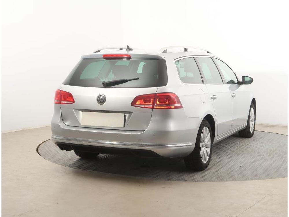 Volkswagen Passat 2.0 TDI, Navi