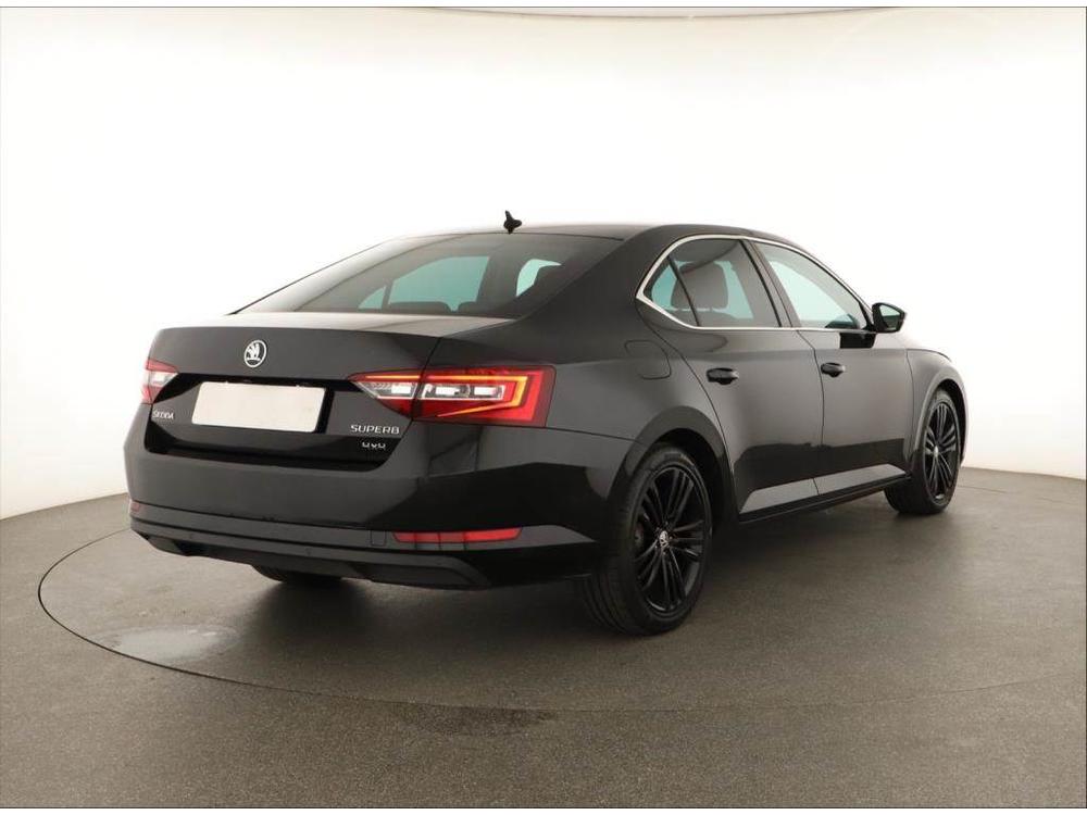 koda Superb 2.0 TDI, Style, NOV CENA