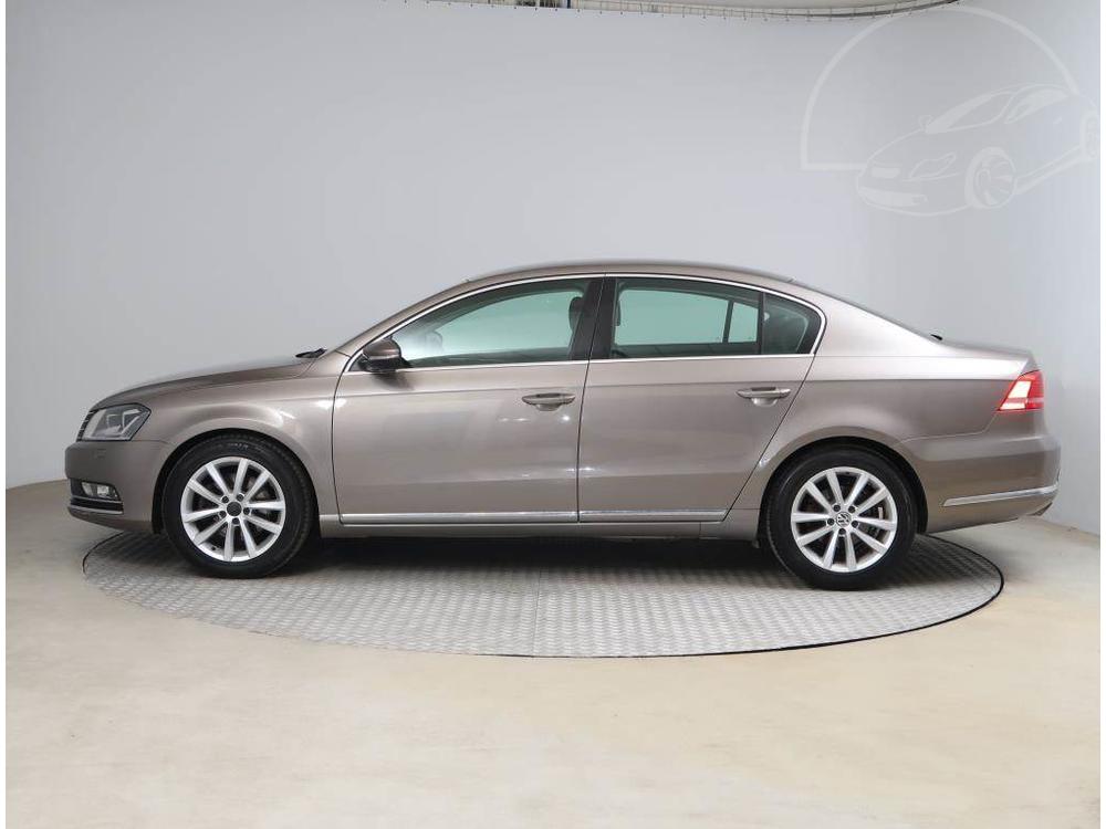 Volkswagen Passat 2.0 TDI, Serv.kniha, Navi