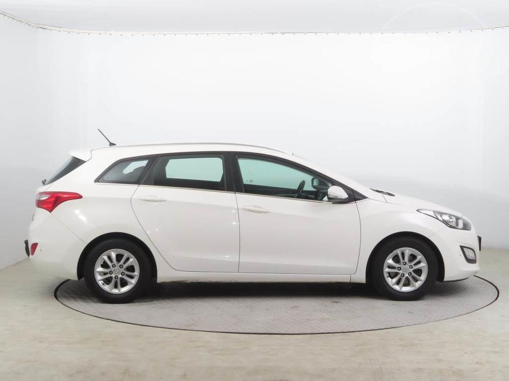 Hyundai i30 1.6 CRDi, R,2.maj, Serv.kniha