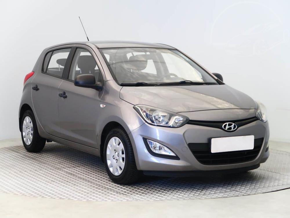 Hyundai i20 1.2, R,2.maj, Serv.kniha