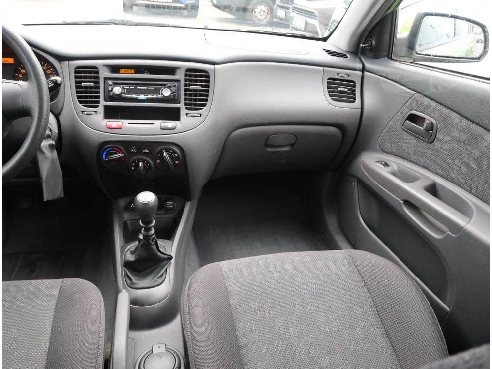 Kia Rio 1.4 16V, R,2.maj, po STK