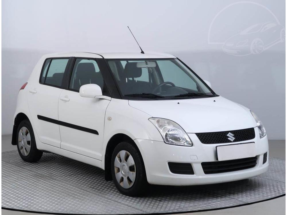 Suzuki Swift 1.3 i, ČR,2.maj, Serv.kniha