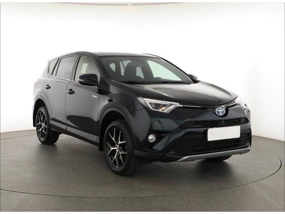 Prodm Toyota RAV4 2.5 Hybrid, Automat