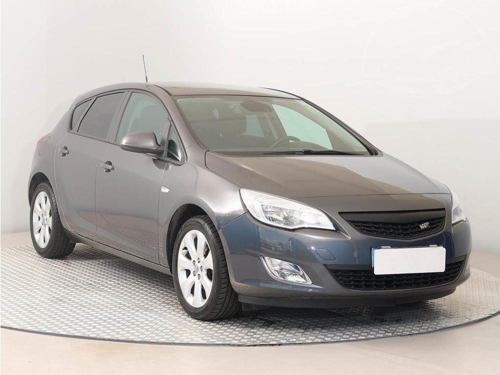 Prodm Opel Astra 1.4 16V, Serv.kniha, Navi