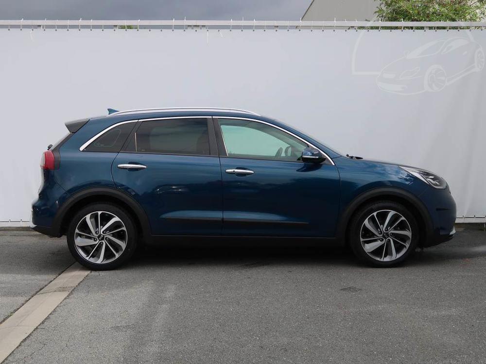 Kia Niro Hybrid, NOV CENA, Automat, R