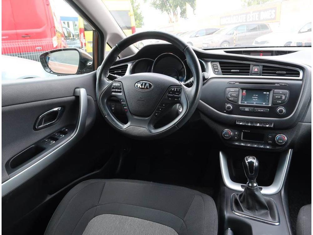 Kia Ceed 1.6 GDI, Serv.kniha