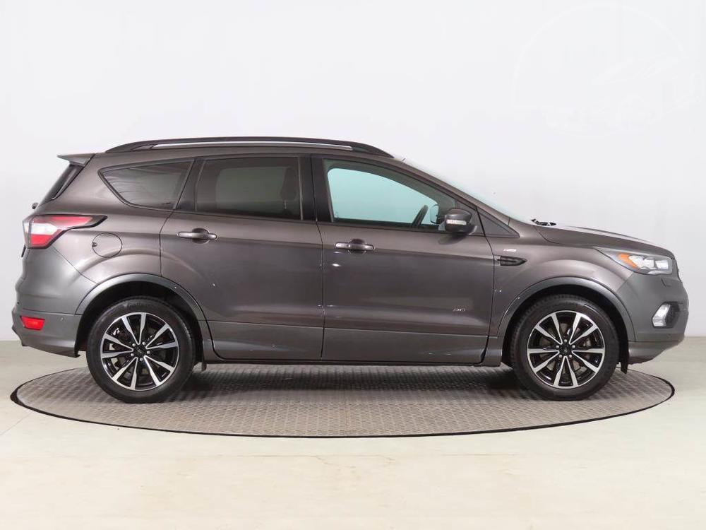 Ford Kuga 2.0 TDCi, 4X4, Automat, R